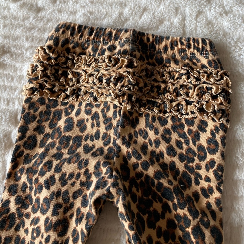 Old Navy leopard leggings 3-6months